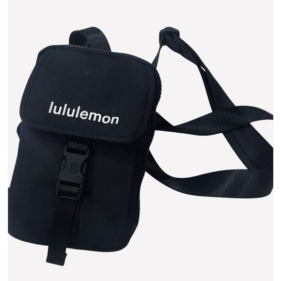 Lululemon Zip Top Crossbody NWOT - Picture 3 of 14